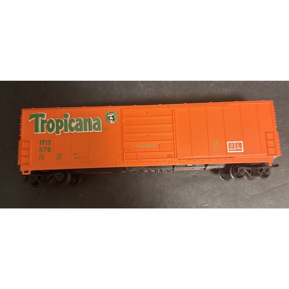 Life Like Trains 8480 HO Scale TPIX 576 50' Box Car Tropicana Orange - Picture 2 of 9